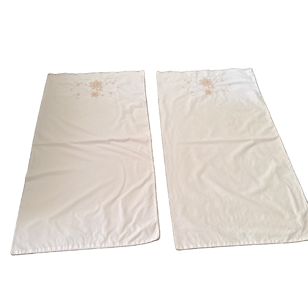 Vintage Pair Of Maidera Pillow Cases 18"x33.5" Scalloped Edges Embroidery